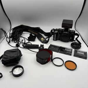 Minolta Maxxum 7000 Camera Lot w/ 35-70mm Lens & Accessories AS IS